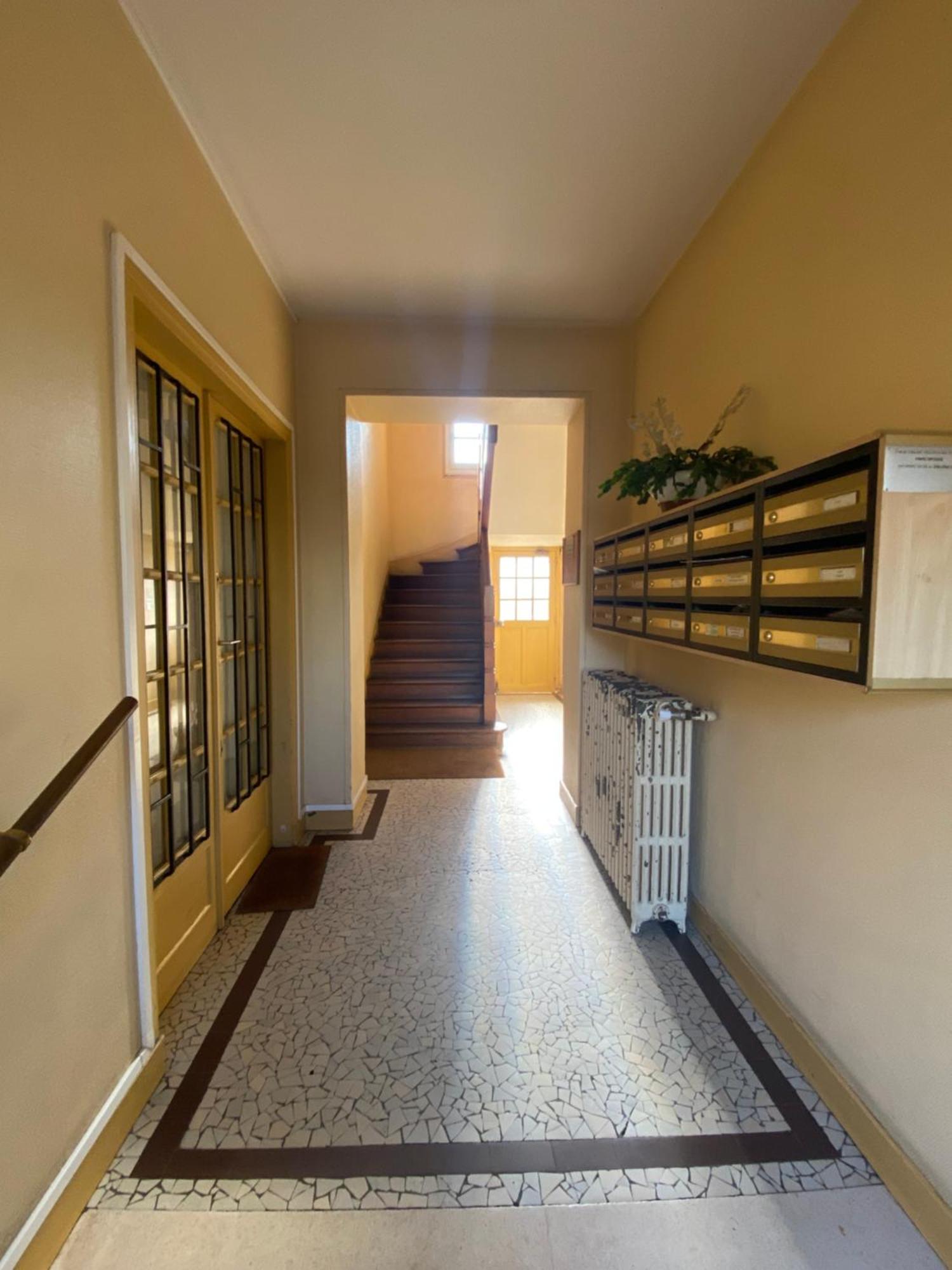 Appartement 2 Chambres 베흑사이으 외부 사진